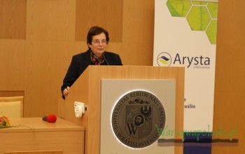 Rośliny modyfikowane genetycznie w badaniach i praktyce gospodarczej były tematem przedstawionym przez prof. dr hab. Katarzyna Niemirowicz-Szczytt (SGGW Warszawa)