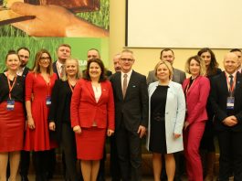 Podróż w przeszłość i wyzwania na najbliższe lata