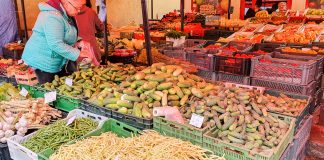 Polacy nie jedzą wystarczająco owoców i warzyw