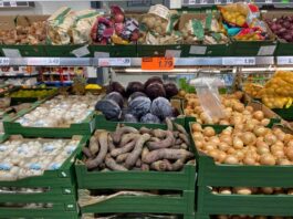 Najpierw krzywe buraki, teraz tanie ziemniaki