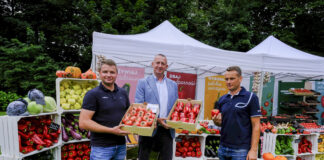 Papryka typu blok ale też nowe typy coraz bardziej popularne w uprawie. FILM