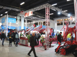 Maszyny na AGROTECH 2023 i nie tylko… Stoisko firmy BURY Maszyny Rolnicze