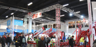 Maszyny na AGROTECH 2023 i nie tylko… Stoisko firmy BURY Maszyny Rolnicze