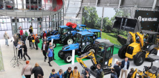 Ciągniki na targach rolniczych AGROTECH 2023 w Kielcach – film i fotorelacja