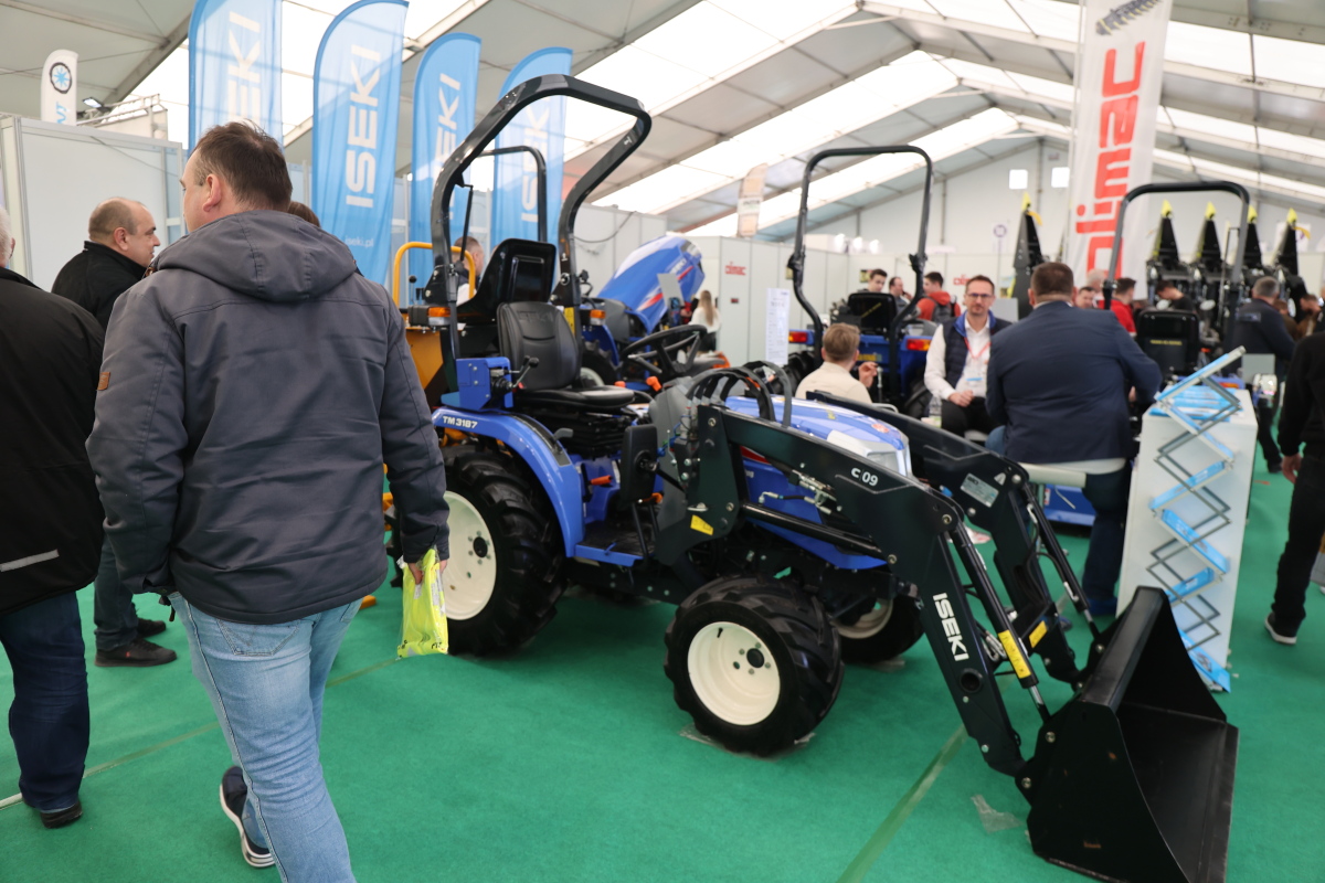 Iseki- ciągnik na targach rolniczych Agro Tech