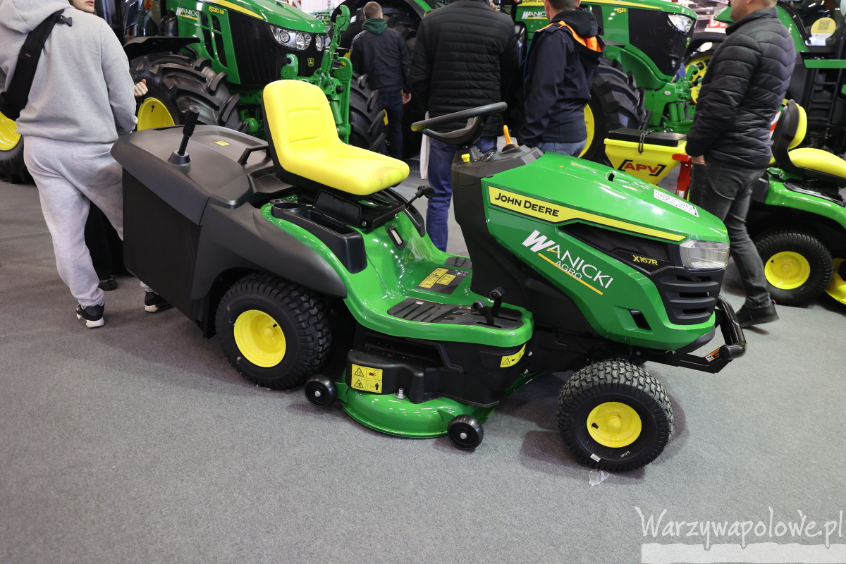 John Deer Wanicki Agro- kosiarka na targach Agro Tech Kielce 2023