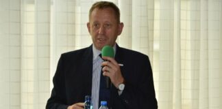 Nowy minister rolnictwa. Kim jest Robert Telus?