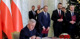 Nowy Minister Rolnictwa – Czesław Siekierski. Wiceministrem na wiejskiej został Michał Kołodziejczak.