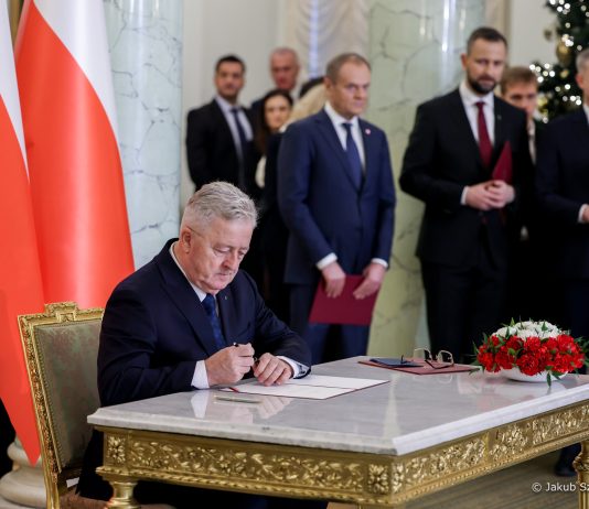 Nowy Minister Rolnictwa – Czesław Siekierski. Wiceministrem na wiejskiej został Michał Kołodziejczak.