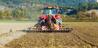 Pług obrotowy czy zagonowy – jaki pług do ciągnika? Pług obrotowy czy zagonowy – jaki pług do ciągnika?