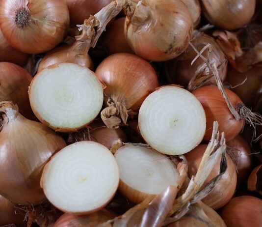 Ceny cebuli na Ukrainie nadal spadają